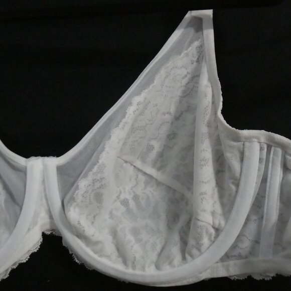 DEESSE LINGERIE | 40 DDD / E | Elegant White Lace Bra | *Padding Not Included - Picture 14 of 16